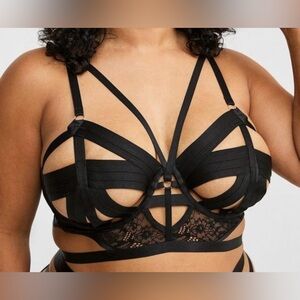 Strappy Vixen Underwire Bra